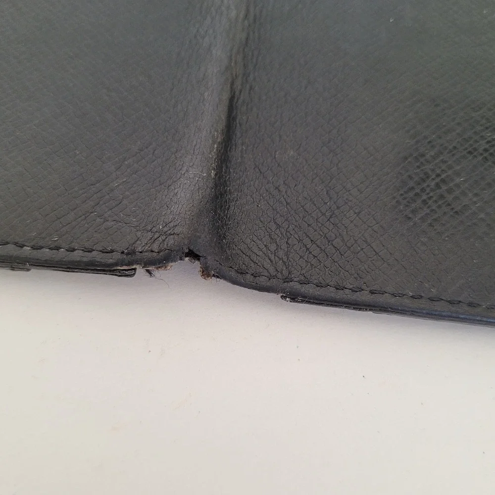 Louis Vuitton Taiga Porte-Valeurs Cartes Credit Long Wallet Black TA0162